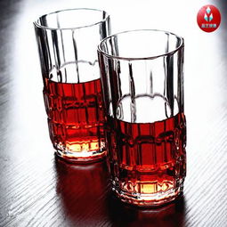 廠(chǎng)家直銷(xiāo)創(chuàng)意洋酒杯 高方格花紋透明玻璃杯，日用百貨促銷(xiāo)禮品之選